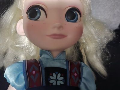 Disney Animator's Collection Anna Doll 16" Frozen II Princess Blonde Hair