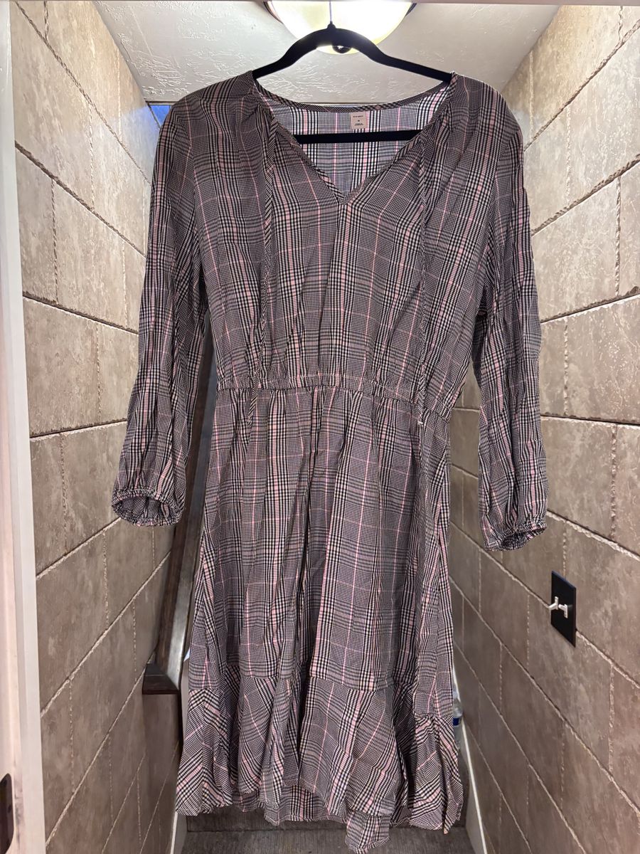 Women’s Dress Size Medium