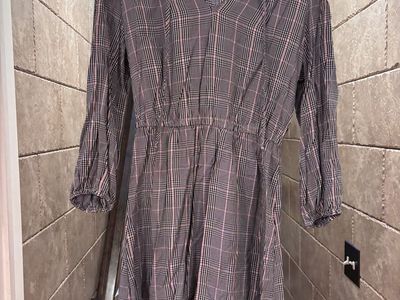Women’s Dress Size Medium