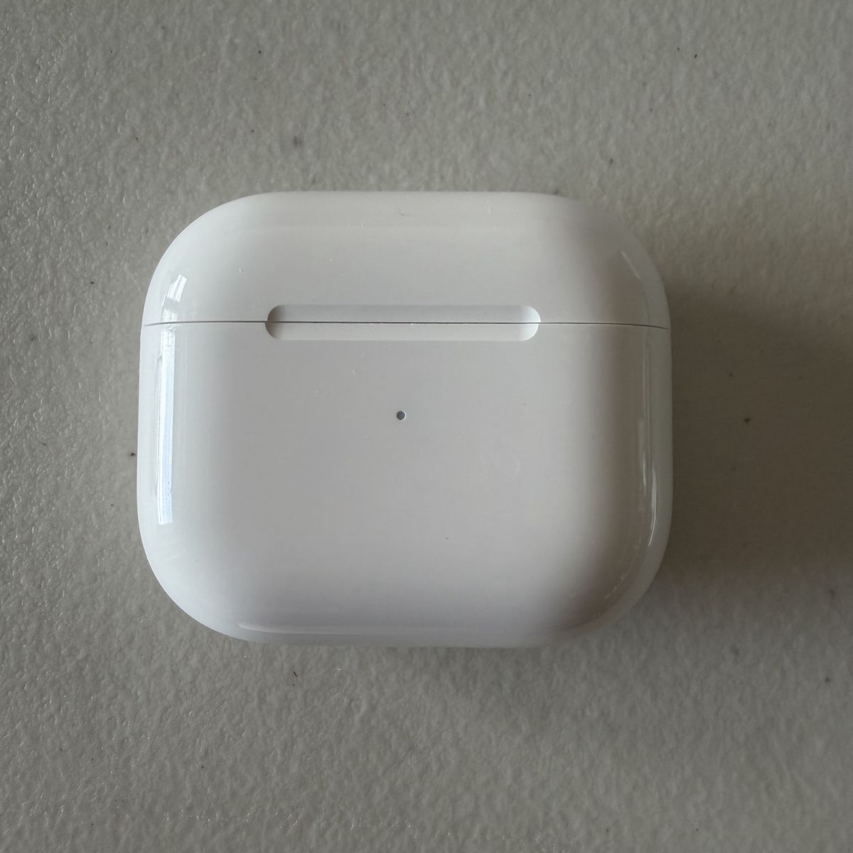 Apple AirPods (3rd Generation) with MagSafe Charging Case – Excellent Condition