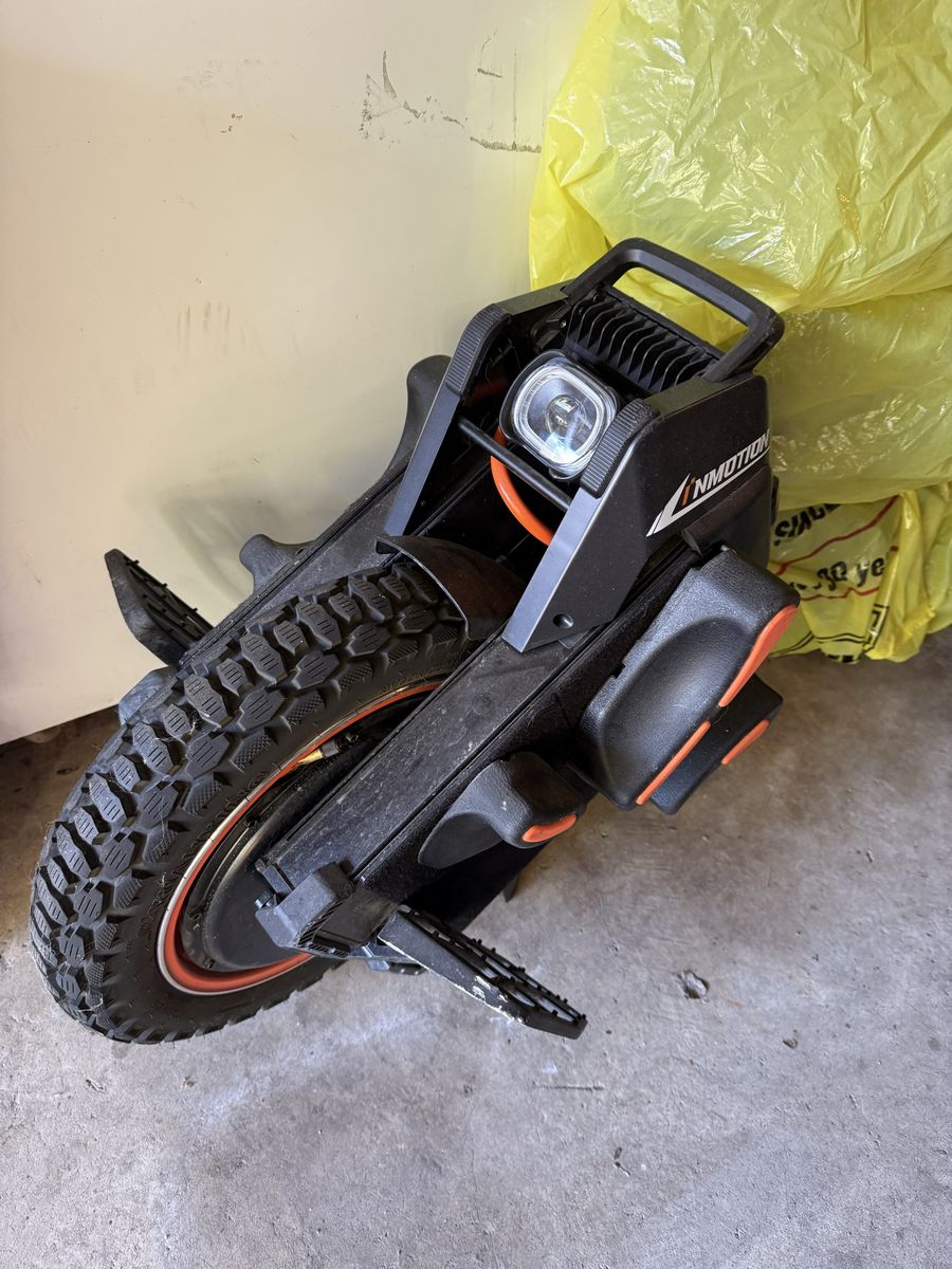 Inmotion v14 EUC *Like New*