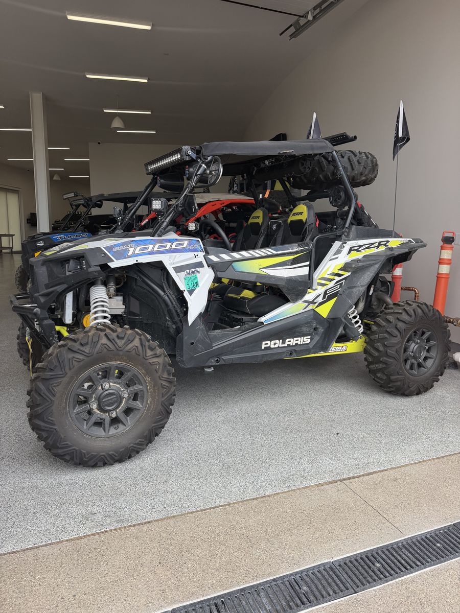 Polaris RZR 1000