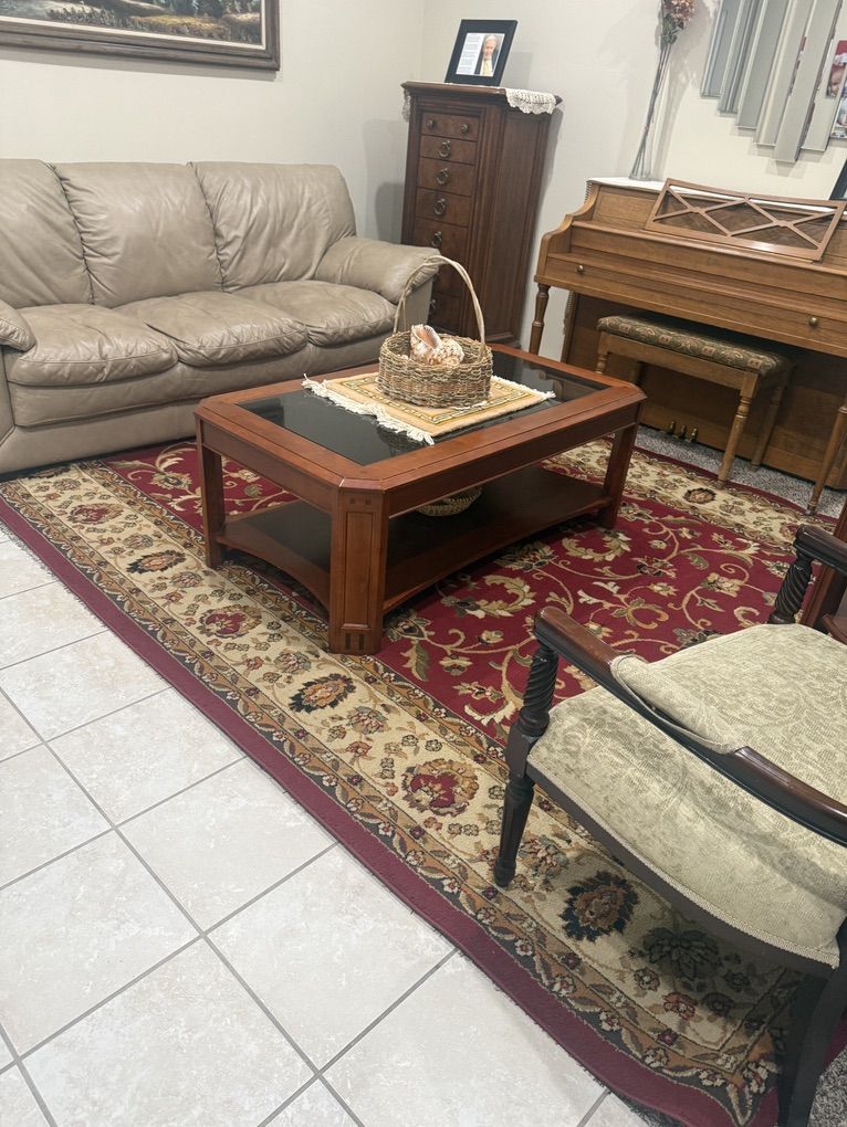 Main image 4
