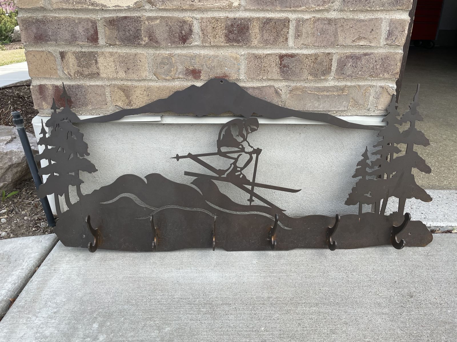 Iron Mtn. Ski Hanging Rack