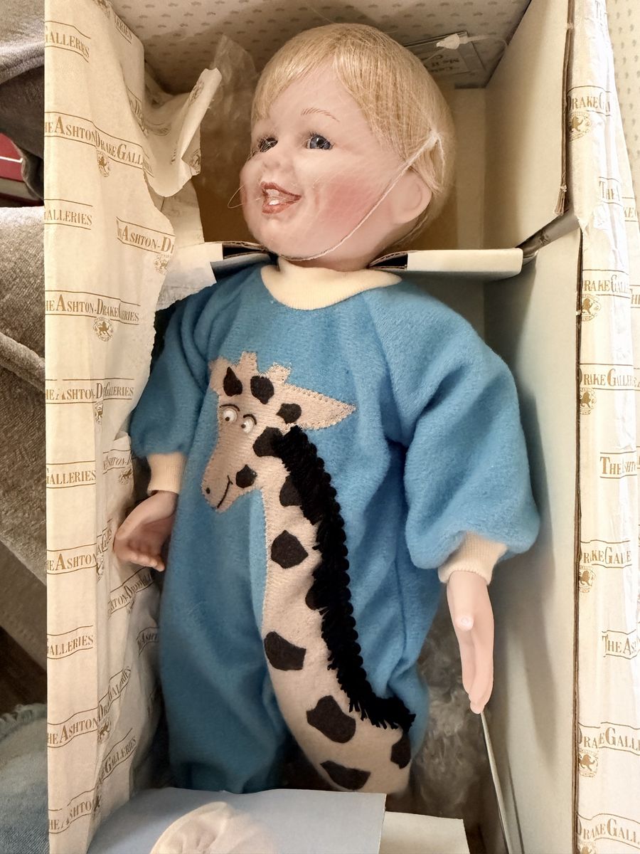 Ashton-Drake Galleries "Little Liebling" Baby Doll w/ Giraffe Sleeper - Blonde Hair, Blue Eyes