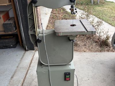 band saw with extra blades