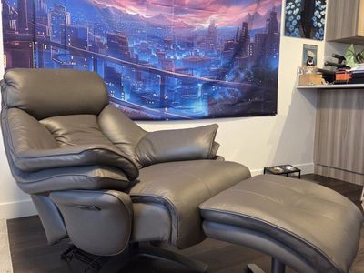 Stressless Mayfair Classic Power Back Recliner Chair & Ottoman - Gray Leather