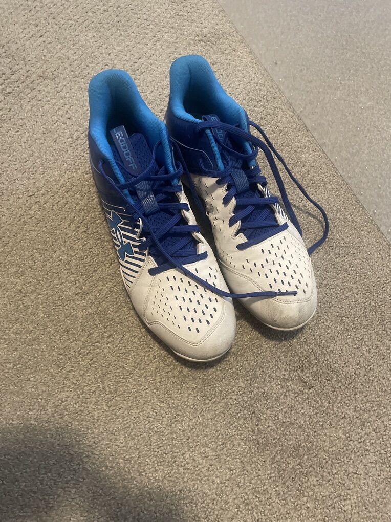 Under Armour Leadoff Mid RM baseball cleat