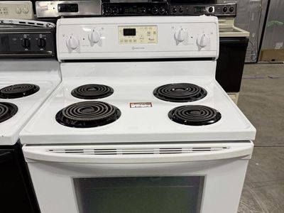 Whirlpool Electric Range White 4-Burner Freestanding Stove with Oven