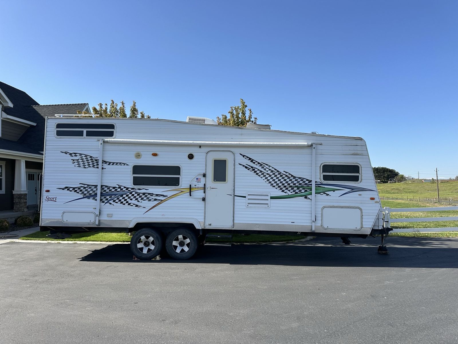 Sandpiper Sport Travel Trailer Bumper Pull - Great for Adventures! Camping Ready