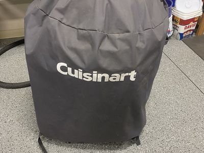 Cuisinart Round Flat Top Propane Grill.