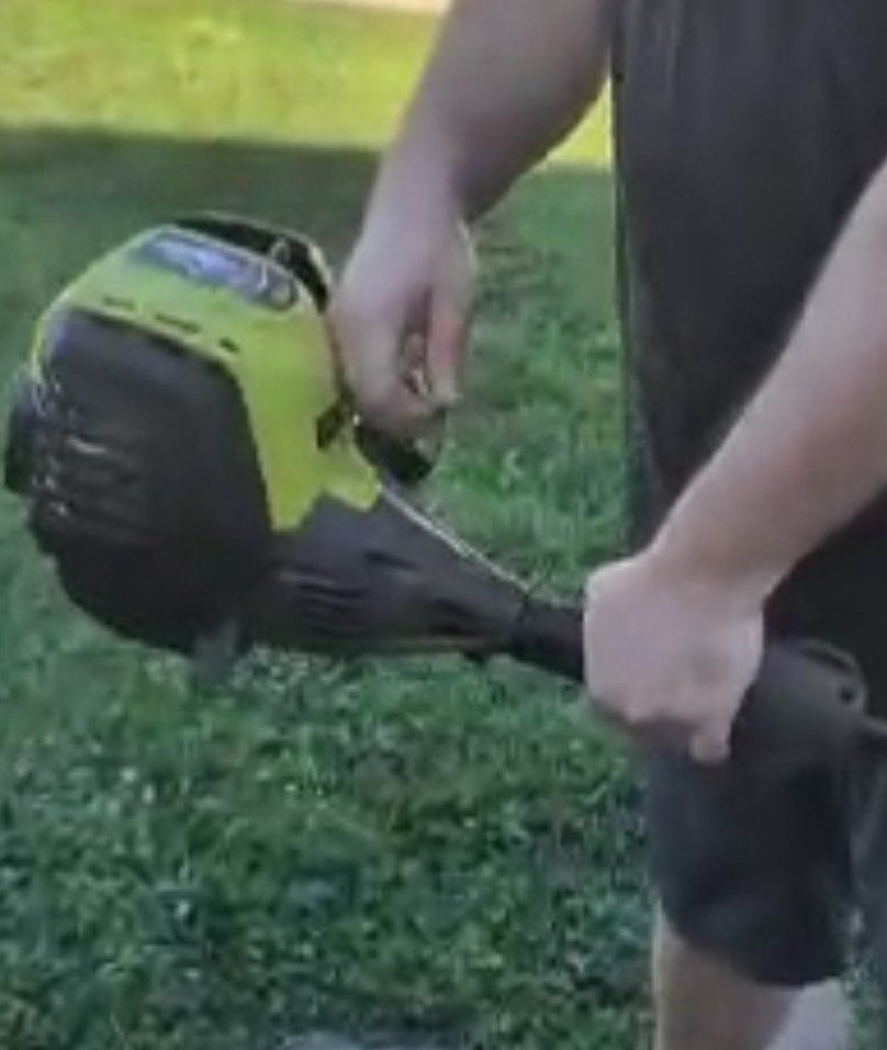 ryobi weed Wacker 4 stroke 30 cc Runs Great!
