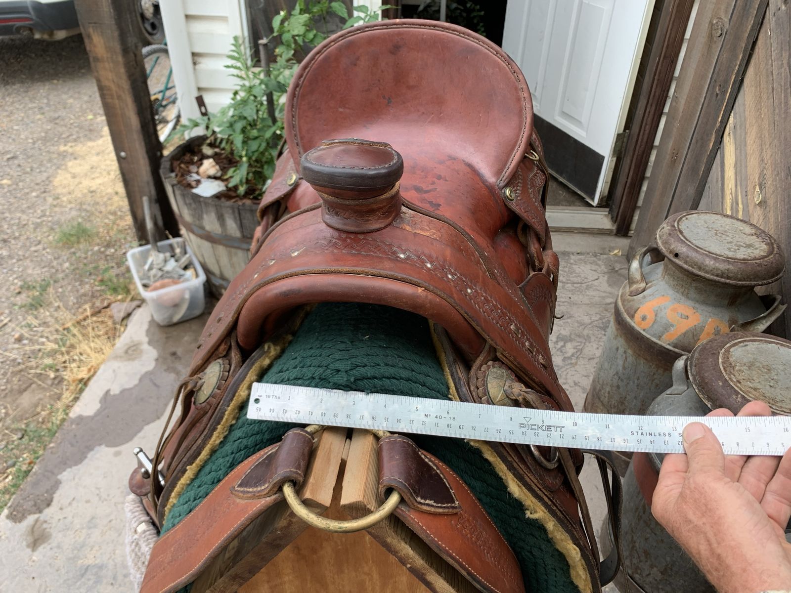 Main image 5