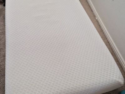 Twin Size Memory Foam Mattress