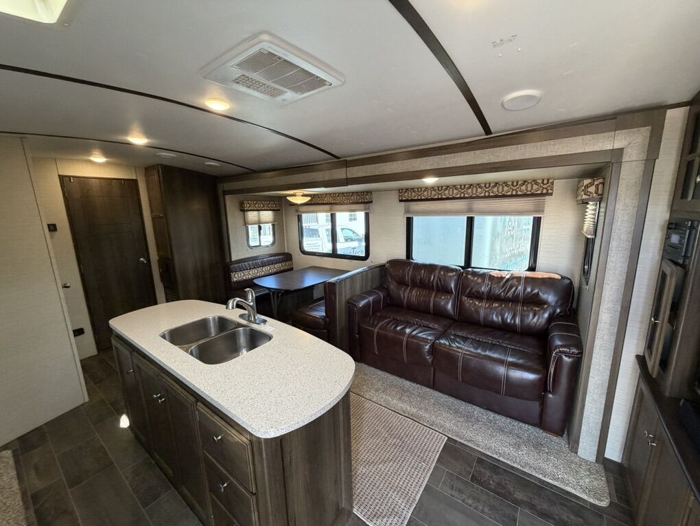 2017 Keystone Premier 26RBPR