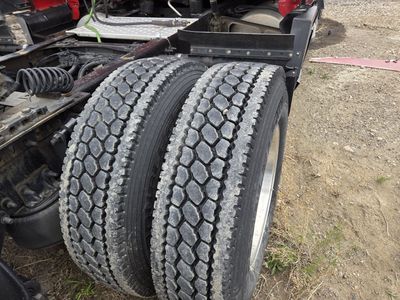 TIRES AND WHEELS 295/75R22.5 ALMOUST NEW