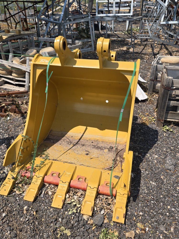 NEW Toft 36" Heavy Duty CAT 315 Excavator Bucket with a Teeth