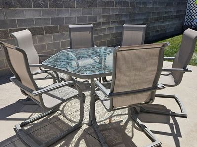 Outdoor Patio Dining Set - Hexagonal Glass Top Table & 6 Rocking Chairs