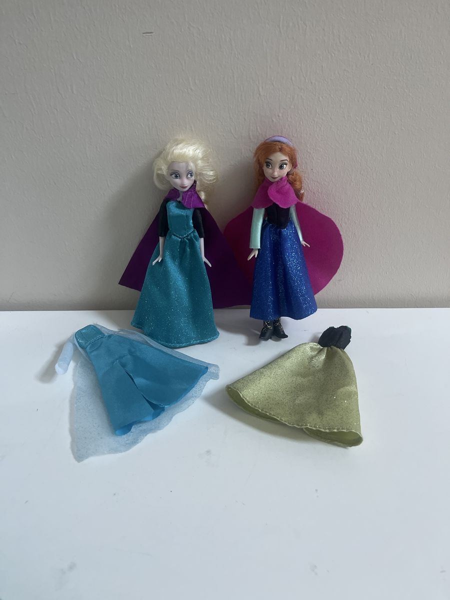 Disney Store Elsa & Anna Classic 5.5-Inch Doll set