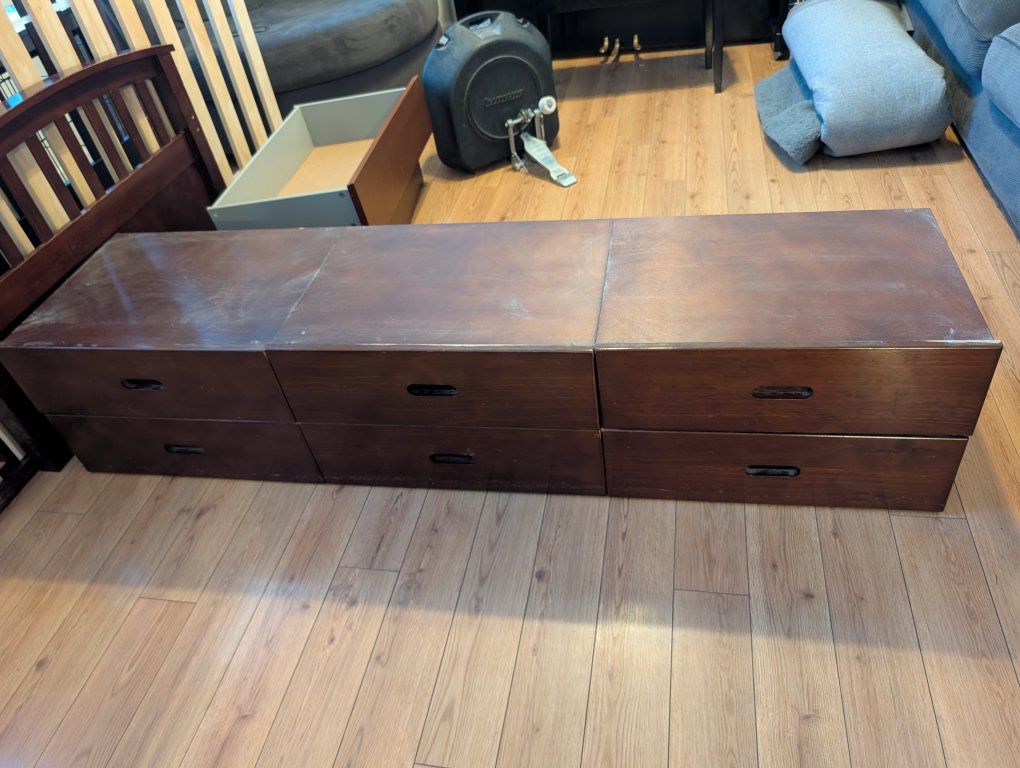 Main image 3