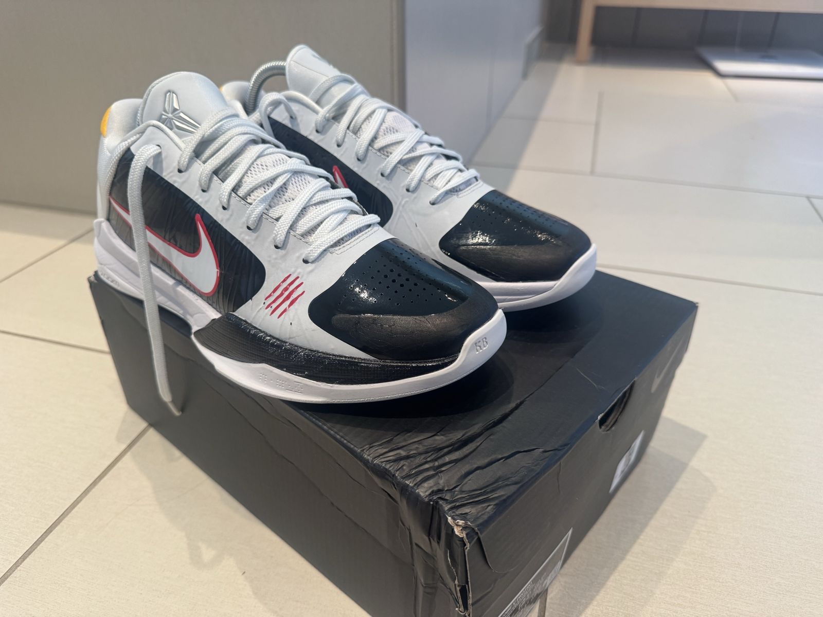 Main image 2