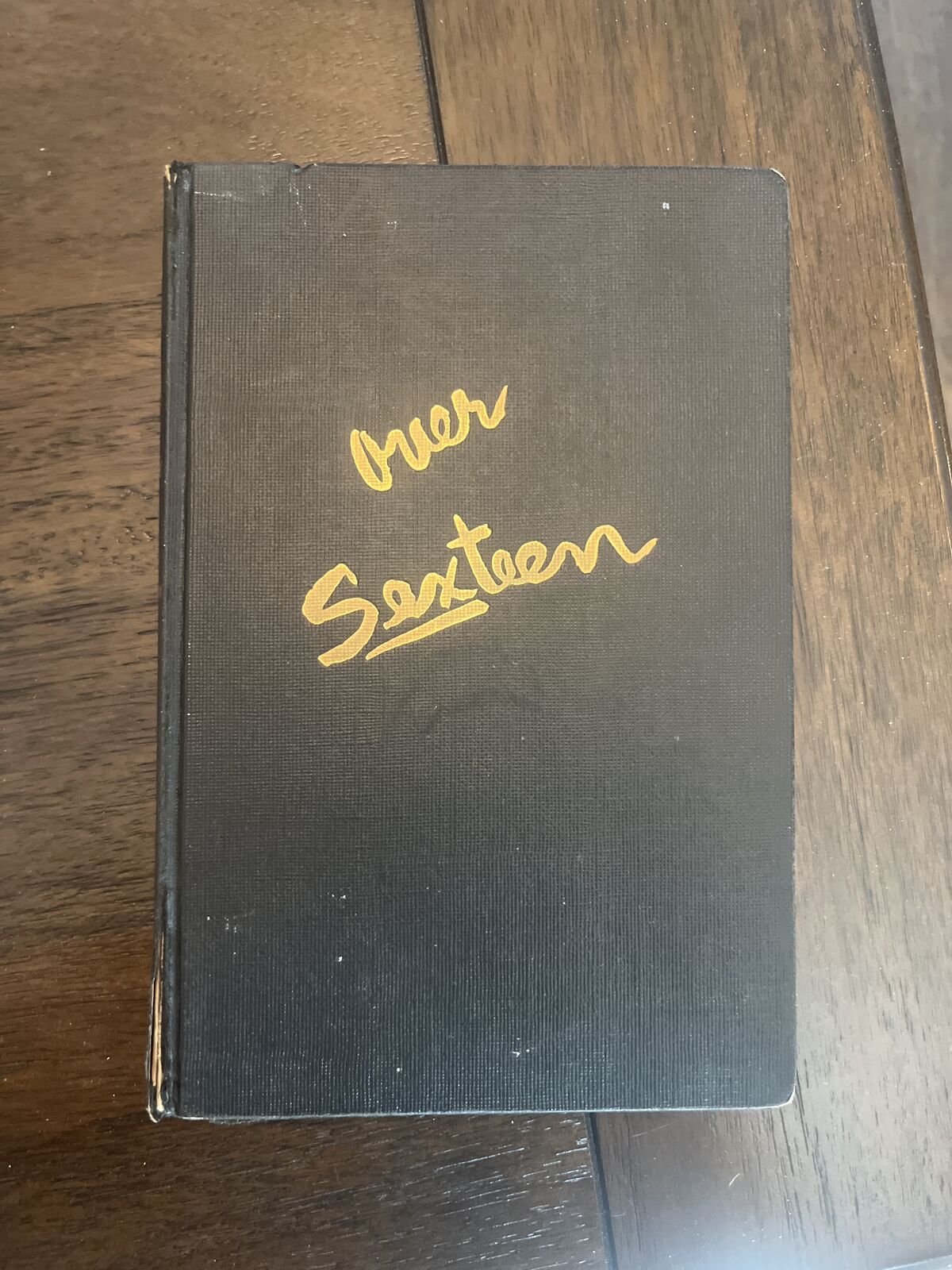 Old Book, Over Sexteen Joke Book