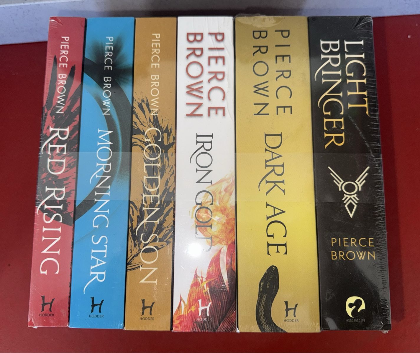 Red Rising Books Set of 6