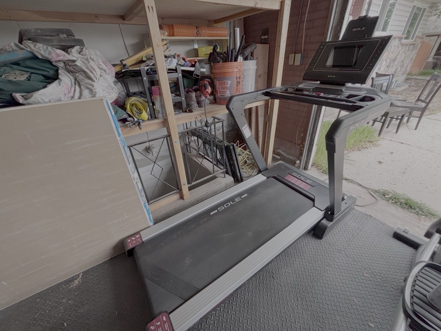 Sole F80 Treadmill – Amazing condition