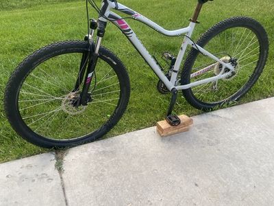 Specialized Jett 29 Women’s L