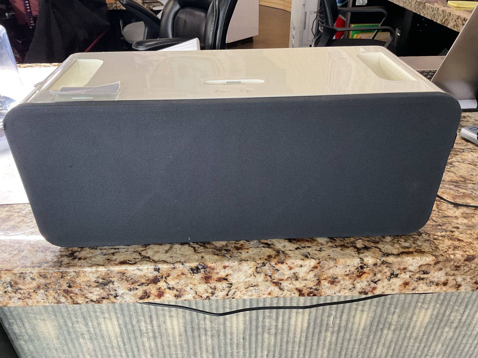 Apple speaker A1121 E75013366