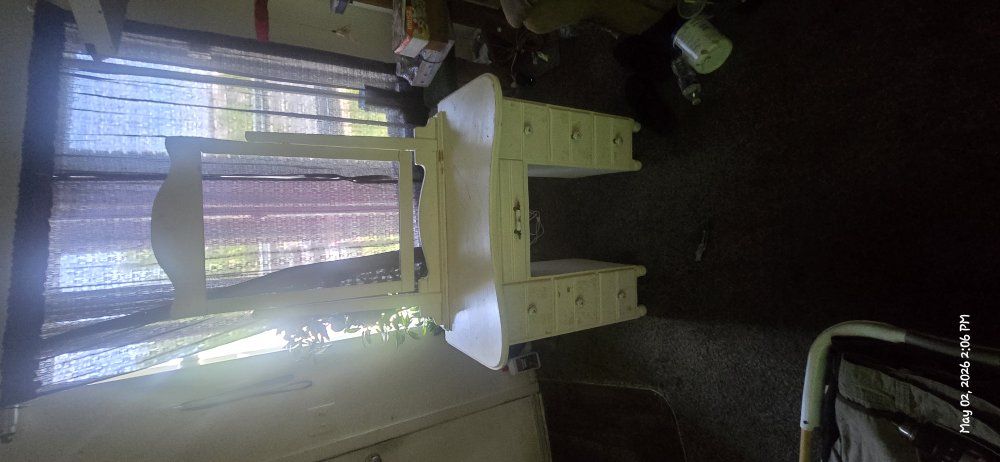 make-up vanity