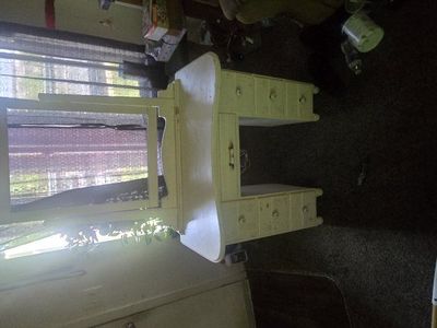 make-up vanity