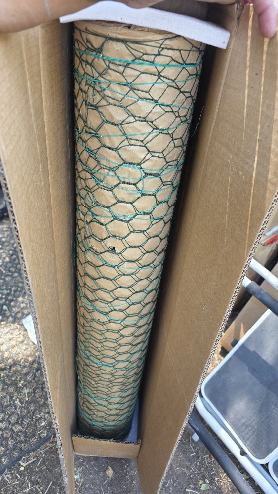 Green PVC Coated Hexagonal Wire Mesh/Chicken Wire - 1x64m Roll