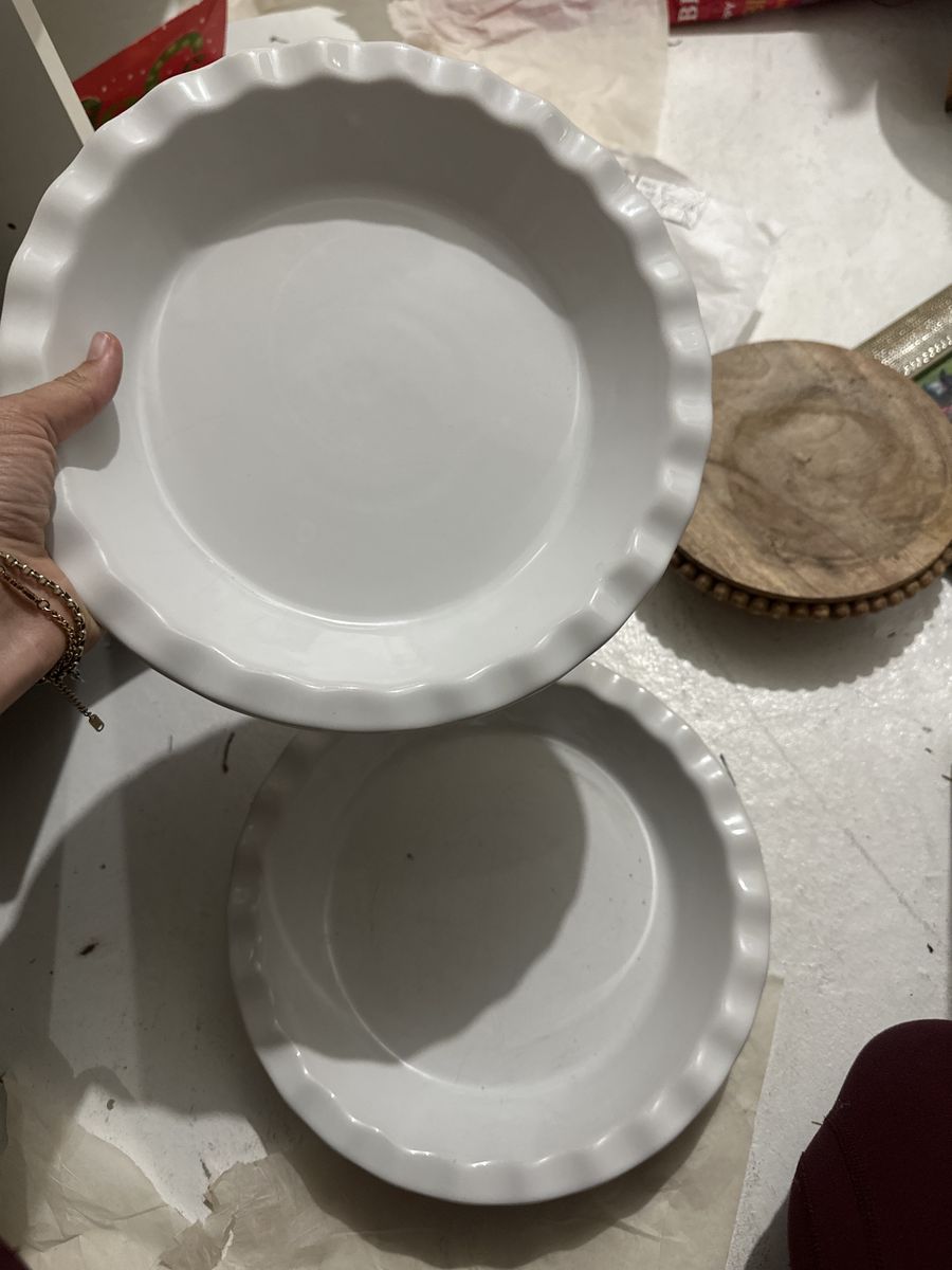 Set of 2 White Ceramic Fluted Pie Plates - Oven Safe