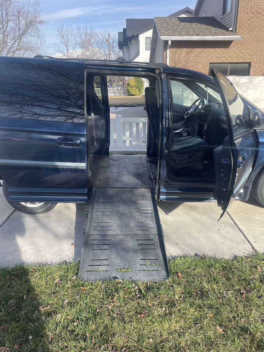 2002 Dodge Grand Caravan Sport