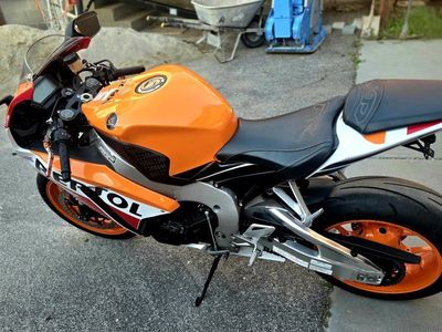 Clean Title, 5300 Miles, New Honda CBR1000RR Repsol Edition Motorcycle - Orange/White/Red Sportbike