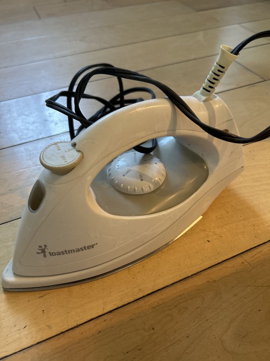 Vintage Toastmaster White Steam and Dry Clothes Iron