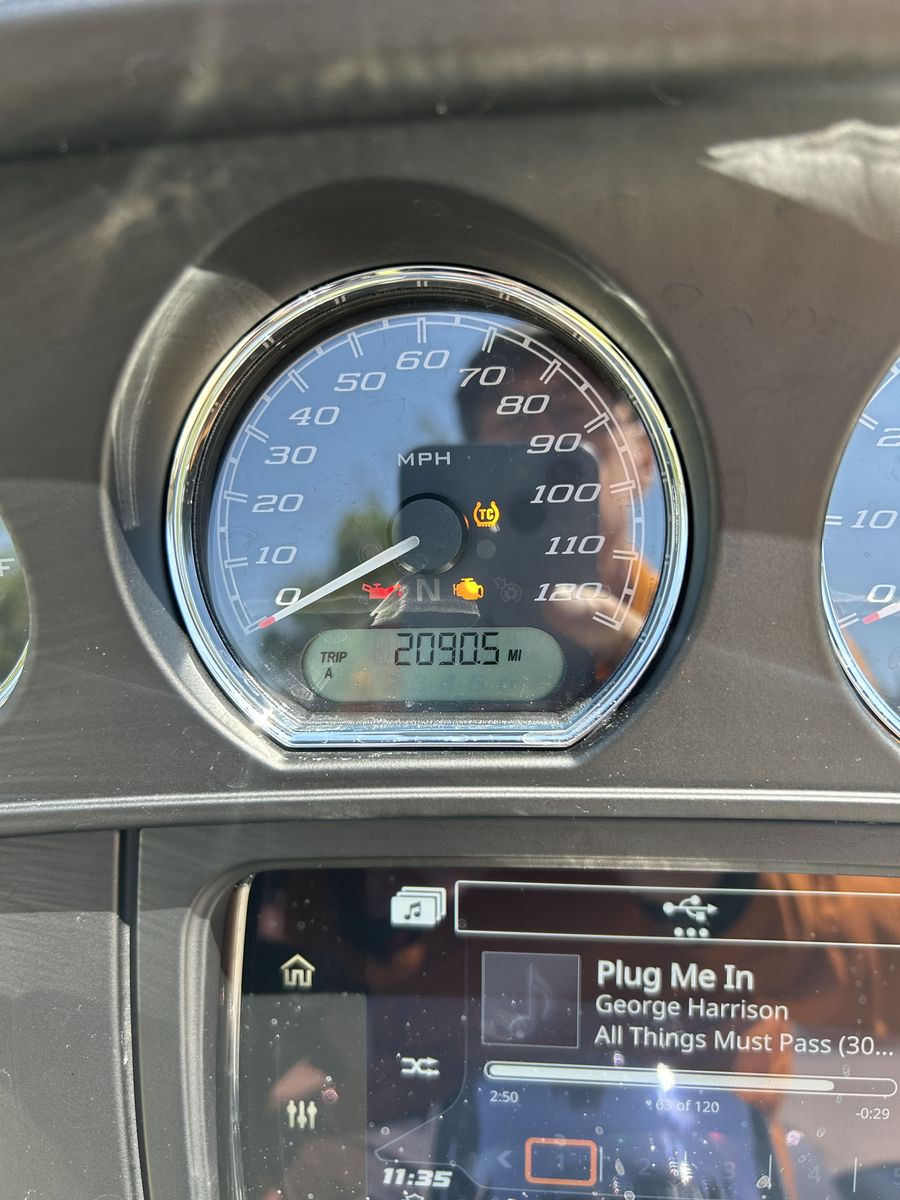 Like New 2022 Tri-Glide Ultra