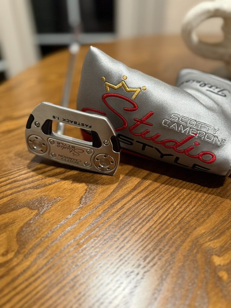 New Titleist Scotty Cameron Fastback 1.5 Putter