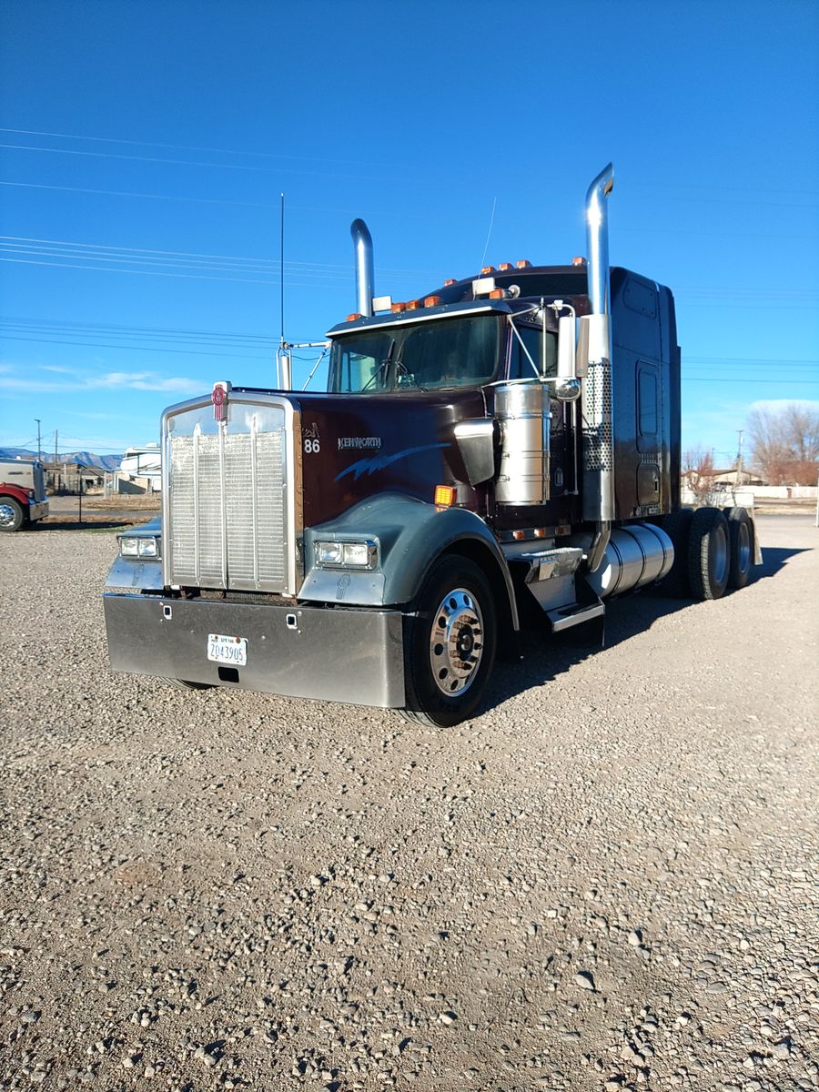 2001 Kenworth W900L