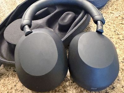 Nearly New Sony WH-1000MX5