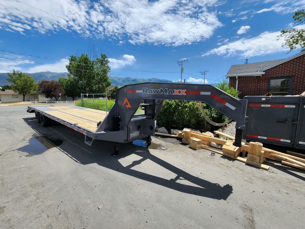 2026 RawMaxx 32' FDXD Gooseneck 24K with Duals and