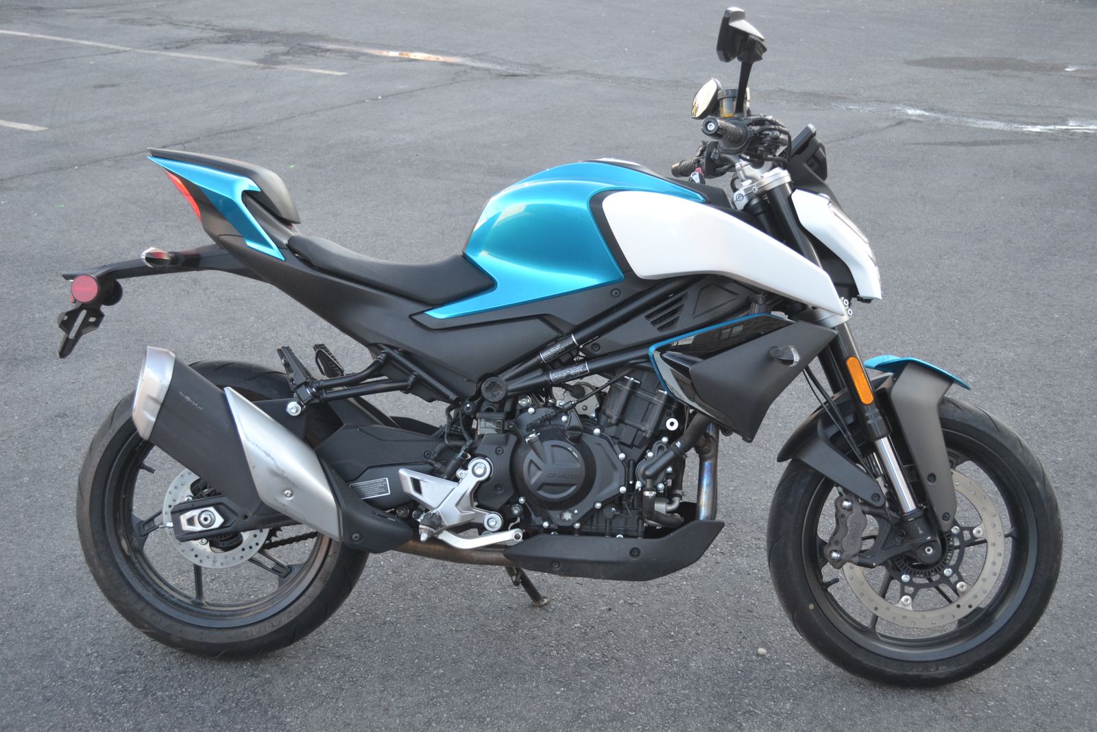 2024 CF Moto 450NK - GREAT GAS MILAGE - Sport Bike - 450 NK