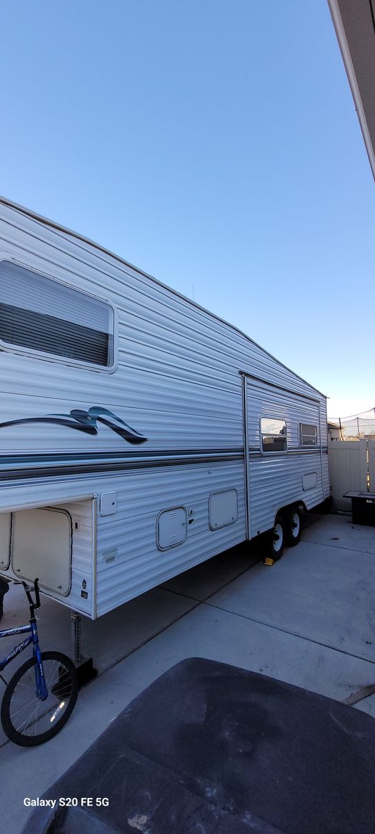 2001 aljo fifth wheel