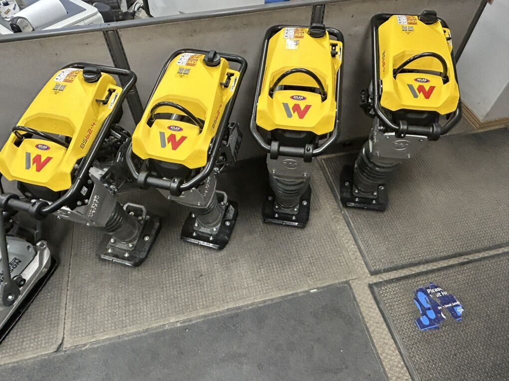 WACKER NUESON JUMPING JACKS