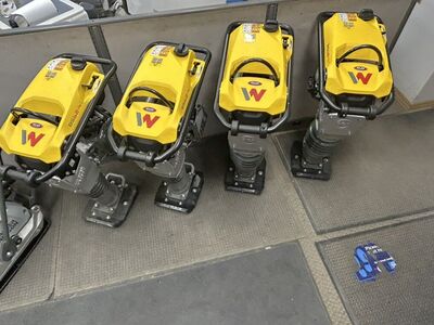 WACKER NUESON JUMPING JACKS