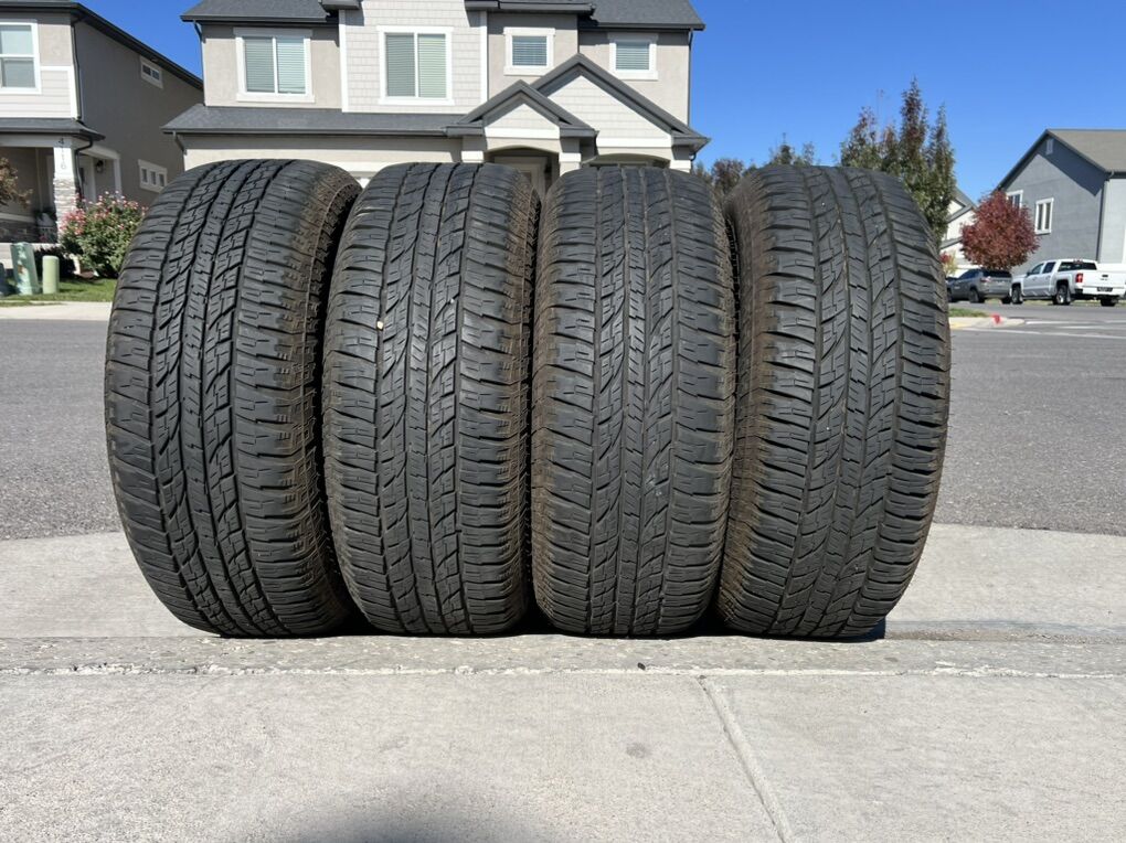 275/65R18 Yakohama geolander all terrain tires