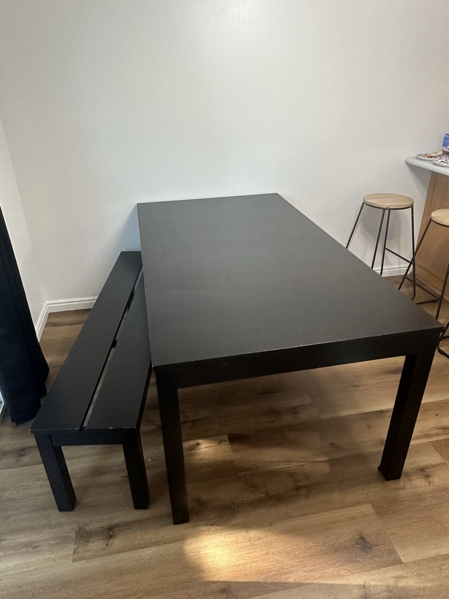 Kitchen table with bench - table has leaf