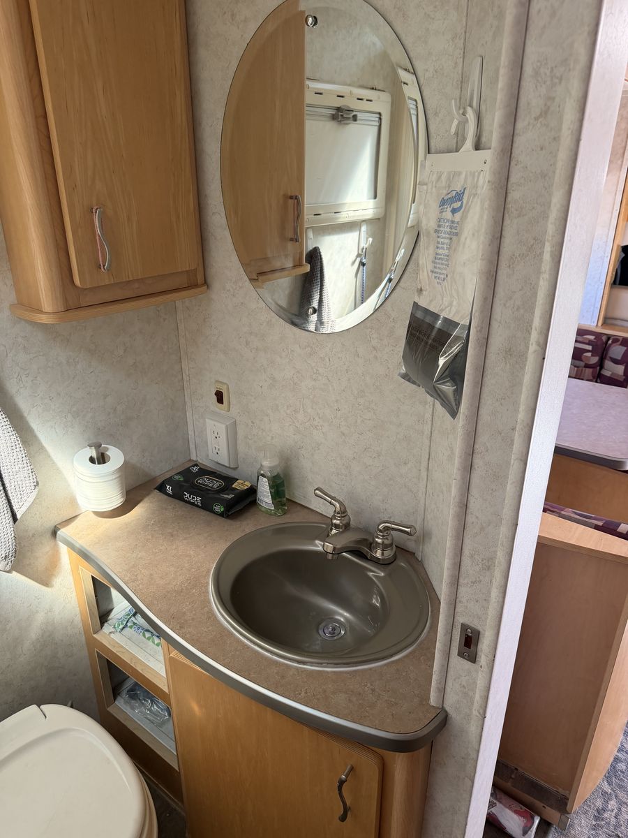 Main image 6