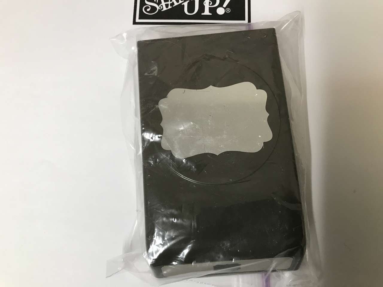 Main image 10
